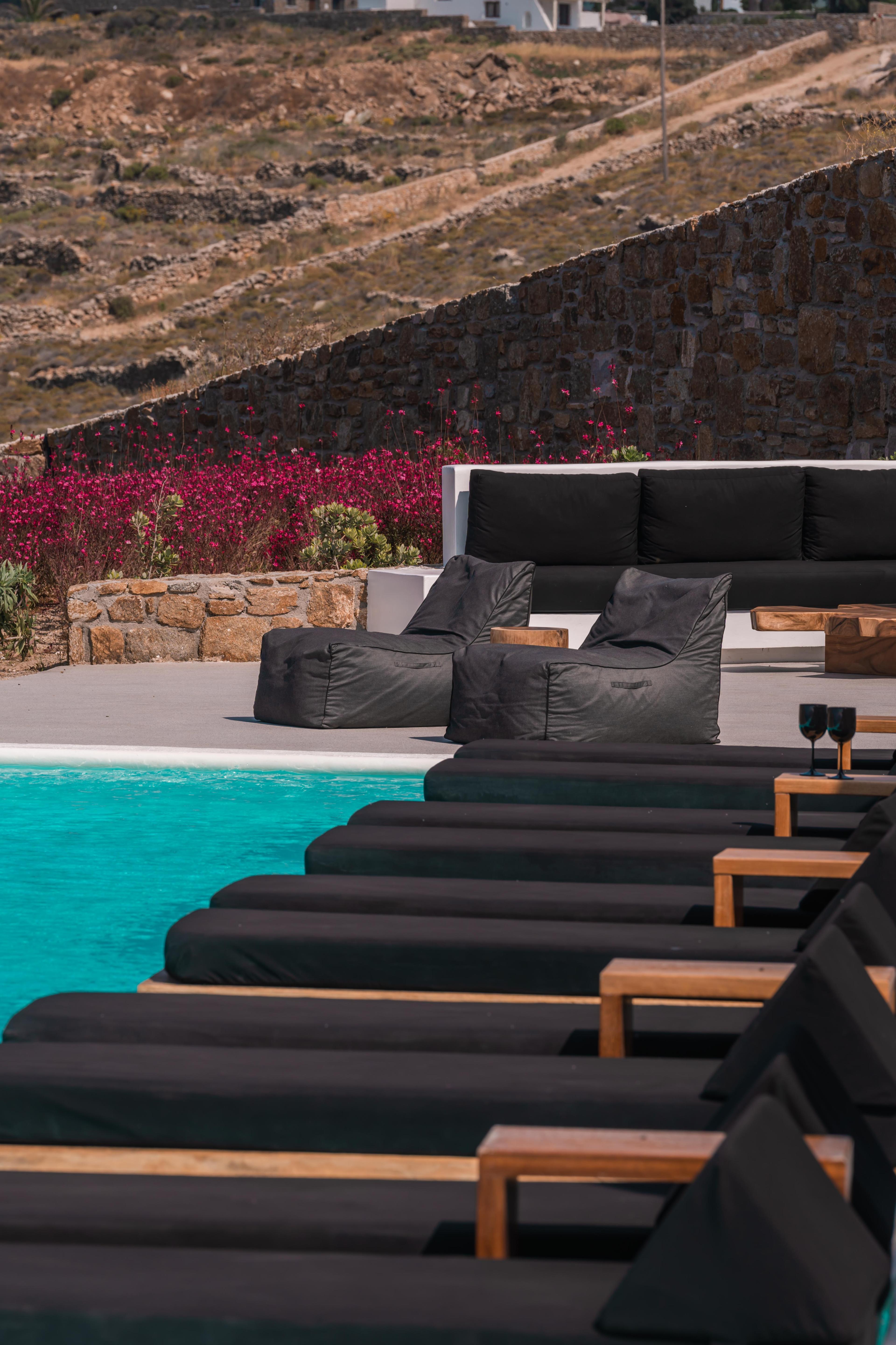 unique-Villa New Mega 1